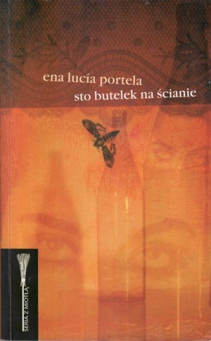 Sto butelek na ścianie